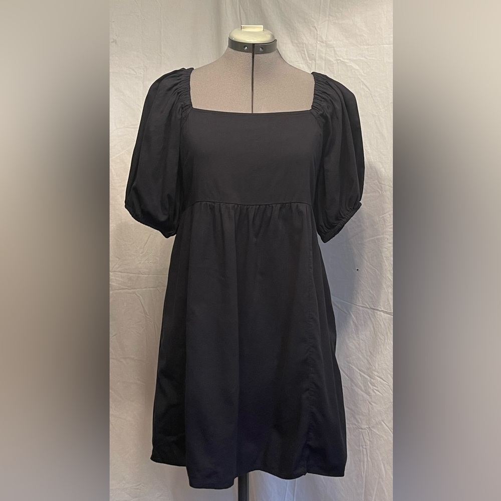 Empire waist dress w/ Balloon sleeves and POCKETS